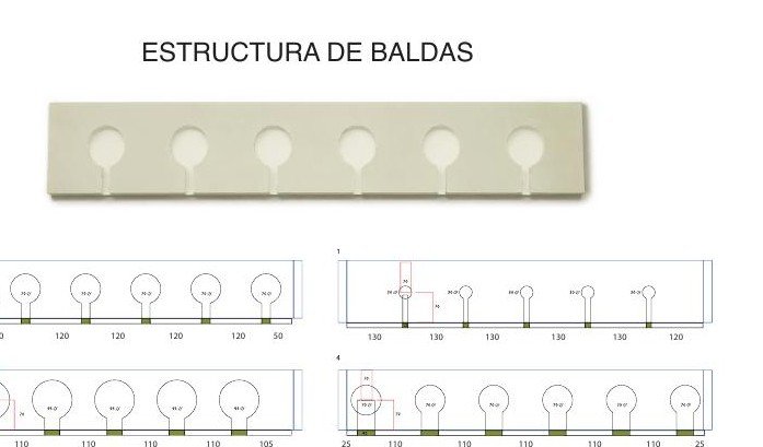 Detalle de las baldas: cada una con orificios de diámetro y paso distintos según el material de vidrio que aloja